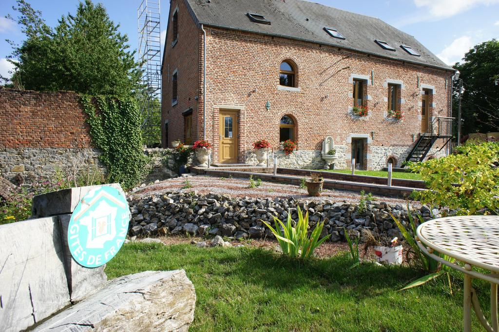 Bed and Breakfast Aux Logis De La Solre Ferrière-la-Petite Zewnętrze zdjęcie