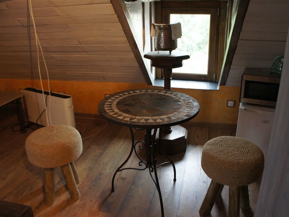 Bed and Breakfast Aux Logis De La Solre Ferrière-la-Petite Zewnętrze zdjęcie